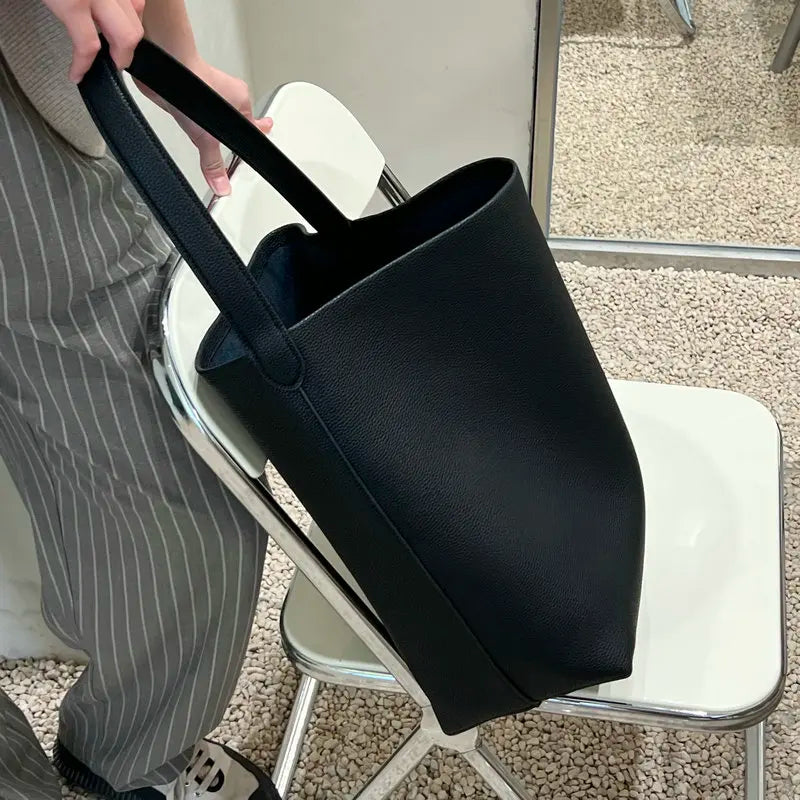Black Leather Bucket Tote - Small | KQ Premium