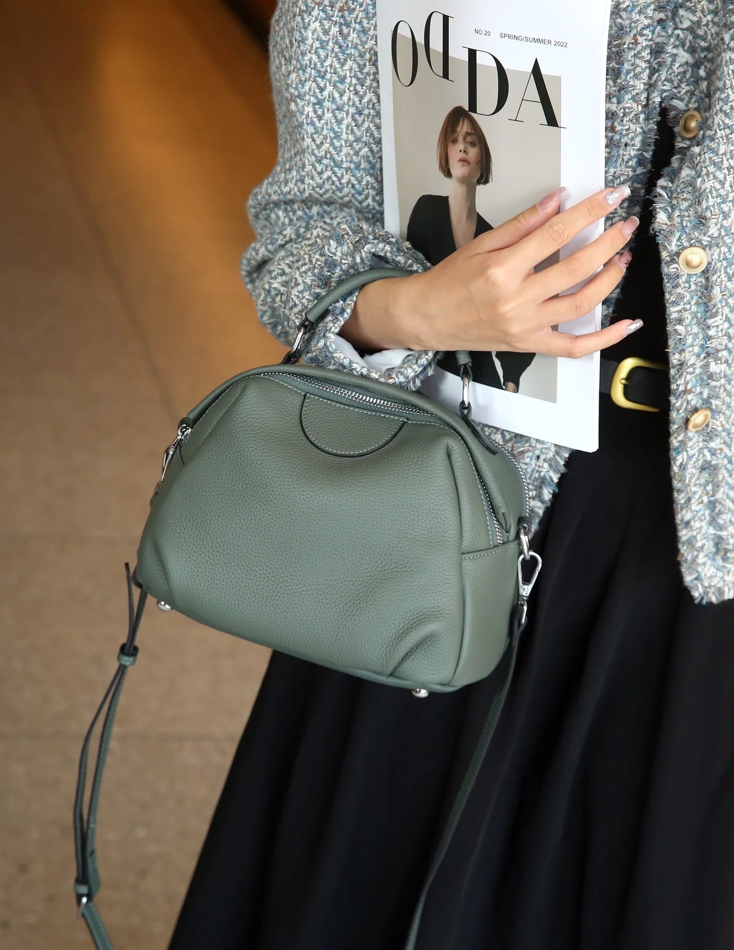 Apple Bucket Tote - Grey Coffee