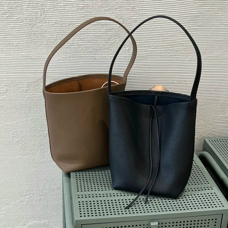 Black Leather Bucket Tote - Small | KQ Premium