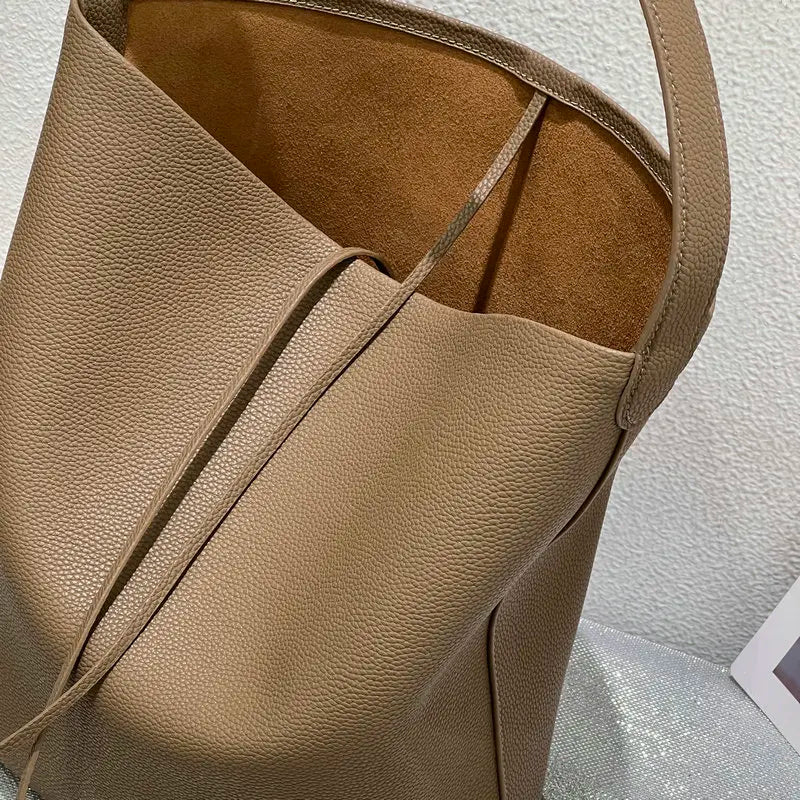 Black Leather Bucket Tote - Small | KQ Premium