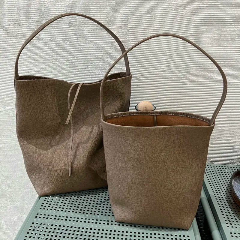 Black Leather Bucket Tote - Small | KQ Premium