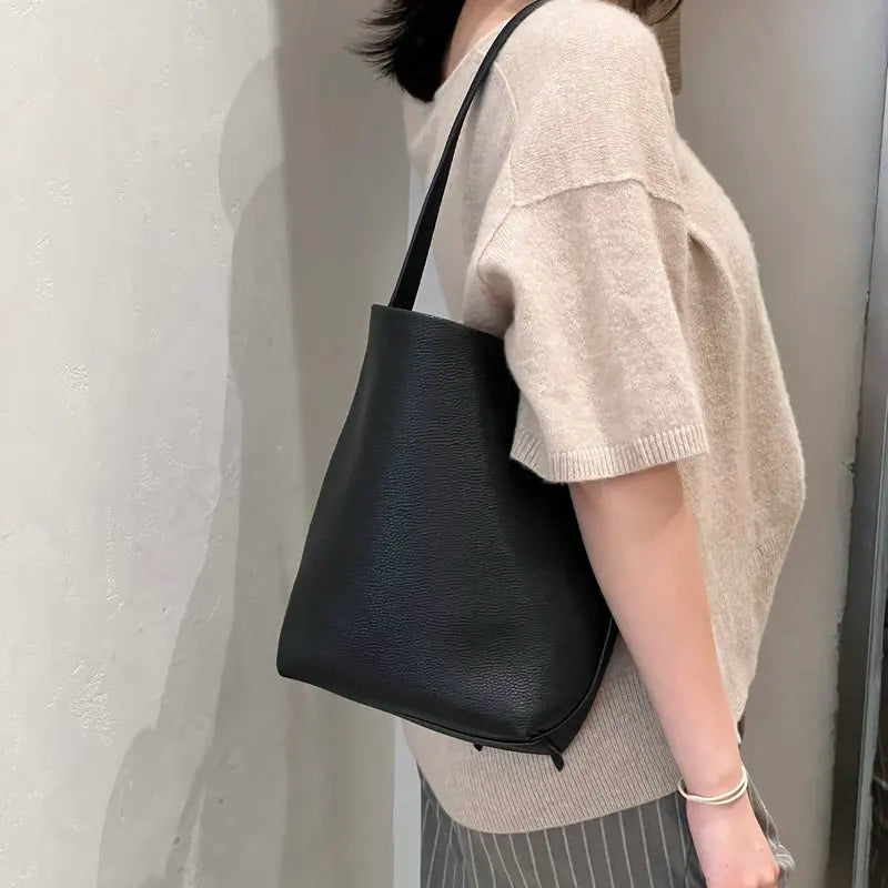 Black Leather Bucket Tote - Small | KQ Premium